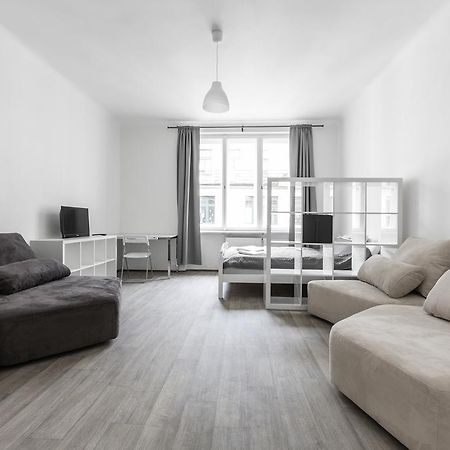 Premier Apartments Old Town Hradebni Прага Екстер'єр фото