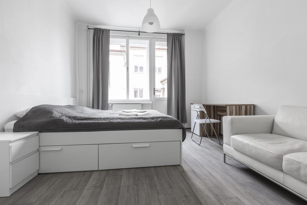 Premier Apartments Old Town Hradebni Прага Екстер'єр фото