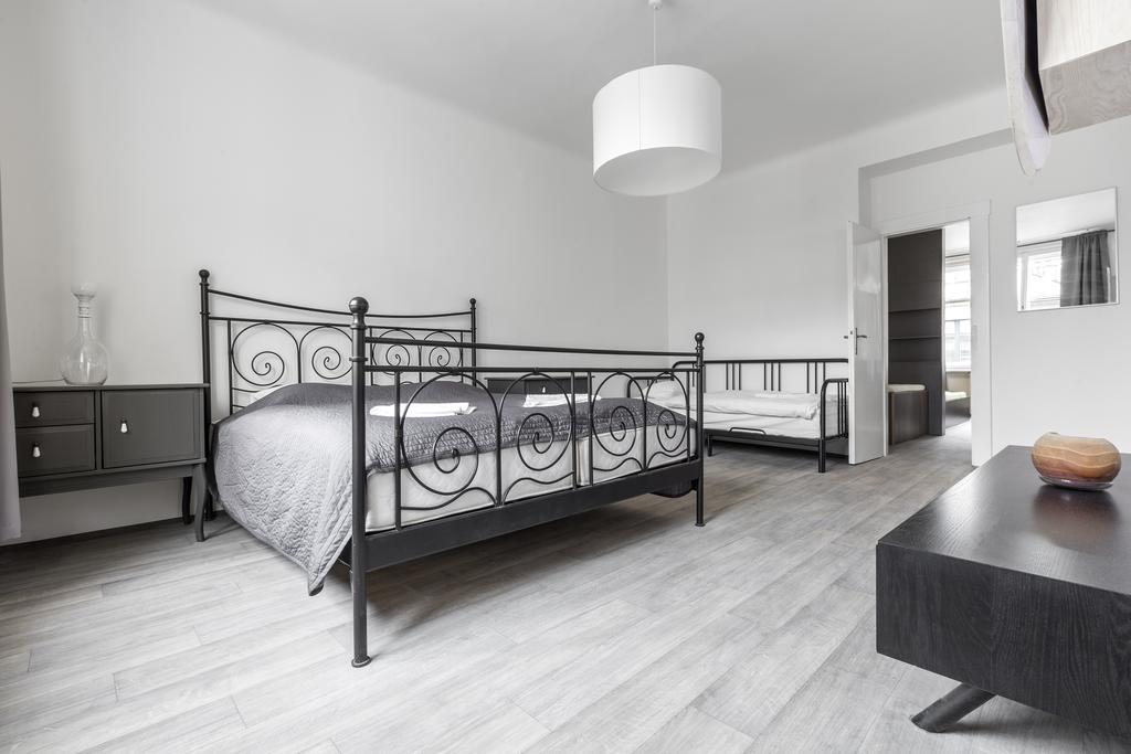 Premier Apartments Old Town Hradebni Прага Екстер'єр фото
